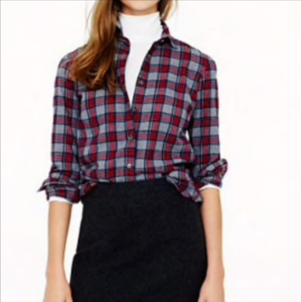 J Crew Womens Boy Shirt Plaid shirt Casual look Classic Flannel sz 4